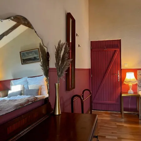 Oda ve Kahvaltı Le Demi-chateau